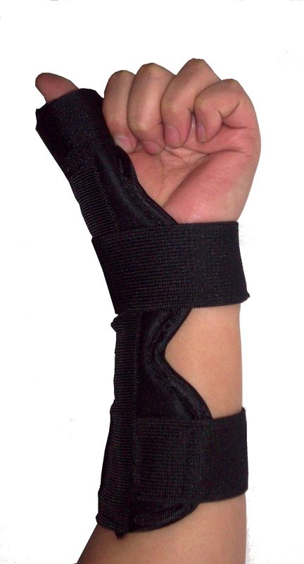 Comfortable Orthopedic Wrist Brace Polyester Fabric Coating With Foam